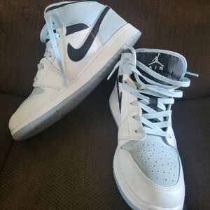 Nike Air Jordan 1 Mids Youth 7